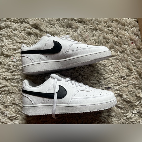 WOMEN'S NIKE COURT VISION - Picture 4 of 10